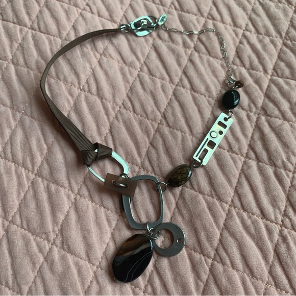 Stella mix material short necklace - with brown ribbon, silver brown - Picture 2 of 12